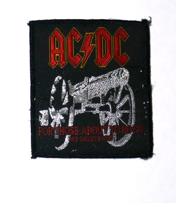 AC/DC - For those about to rock (We salute you)